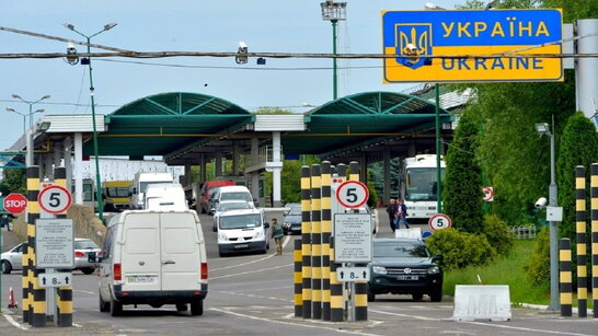 Білорусь перекрила кордон з Україною: потрапити туди можна за певних обставин