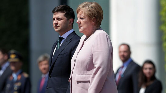 Меркель приїде в Україну: переговори з Зеленським відбудуться 22 серпня