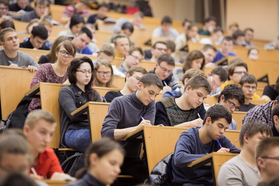 В Україні через плагіат бакалаврам та магістрам анульовуватимуть дипломи