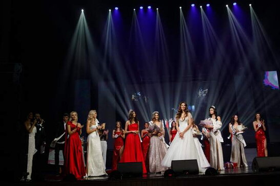 У Львові обрали "Міс 2021": за звання найкрасивішої дівчини змагалися 12 конкурсанток (відео)
