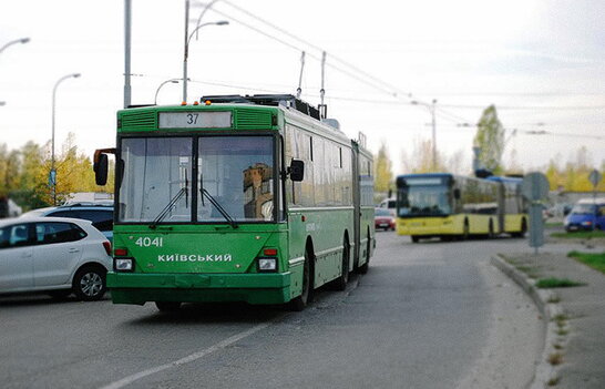 У Києві контролер оштрафував школяра на 160 гривень, а гроші сказав надіслати на його картку