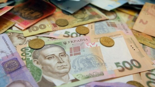 Середня зарплата в Україні перевищила понад 14 тисяч гривень