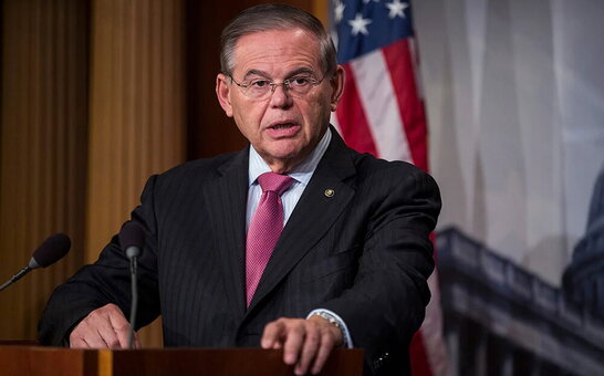 Сенатор США запропонував жорсткі санкції проти Росії у разі вторгнення в Україну