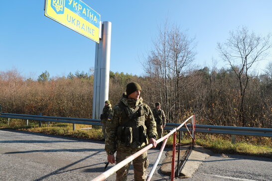 На кордоні з Білоруссю українські прикордонники розпочали спецоперацію (фото)
