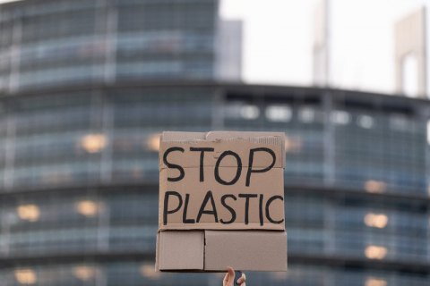Екоініціативи в Україні та світі: як людство бориться із пластиком (фото)