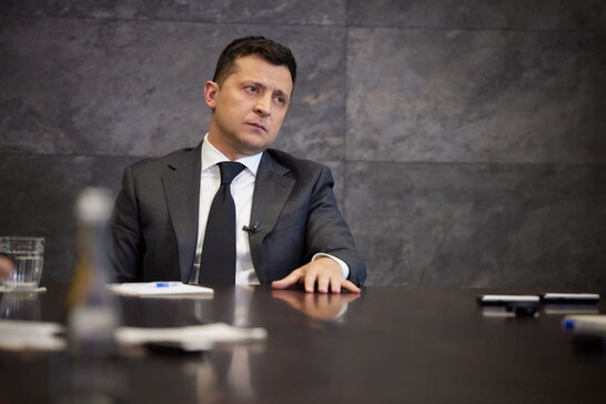 Назріває черговий скандал: секретарка Зеленського ніяк не оформлена в Офісі президента і отримує зарплату у студії "Квартал 95"
