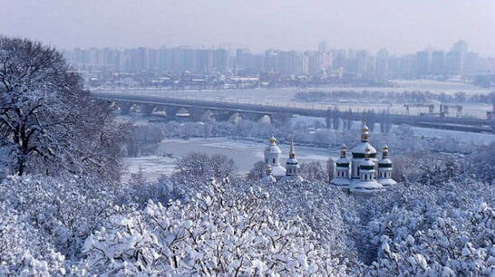 Туман, ожеледиця та сніг: в Україну знову суне негода