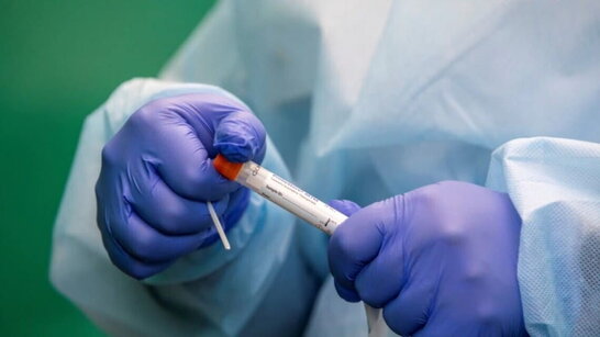 "Омікрон є серйозною загрозою для нас": "Велика сімка" застерегла держави світу щодо нового штаму коронавірусу