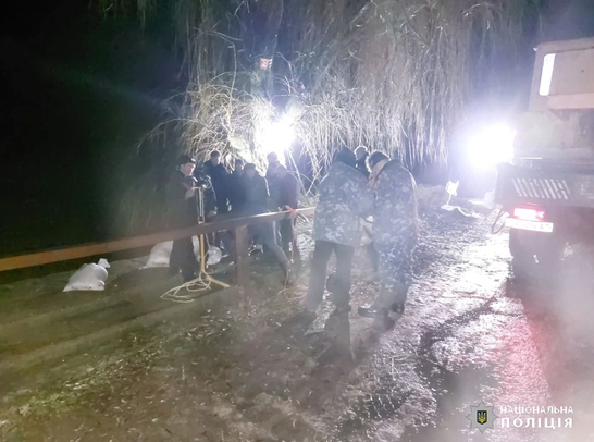 На Черкащині зруйнувався шлюз греблі: ситуація контрольована (відео)