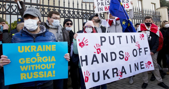 «Ні, поверненню в СРСР»: у Тбілісі відбулася акція на підтримку України