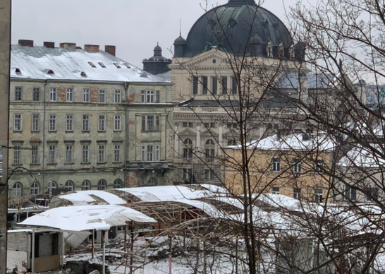 У Львові знесуть частину ринку "Добробут" у самому центрі міста (фото)