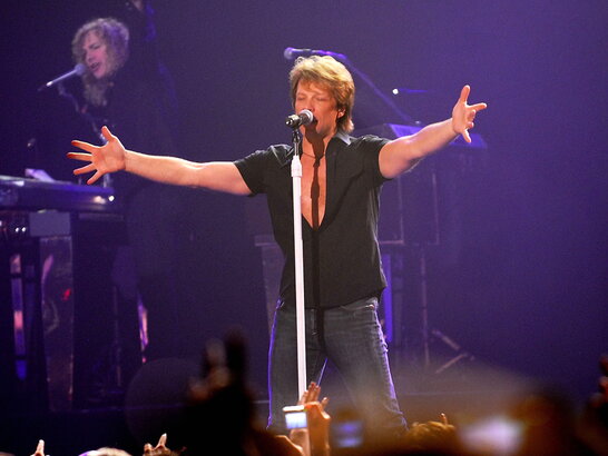 Легендарна група Bon Jovi підтримала Україну і показала фрагмент з Одеси ( відео)