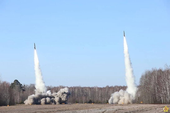 З самого ранку російські війська нанесли кілька ракетних ударів по Миколаєву