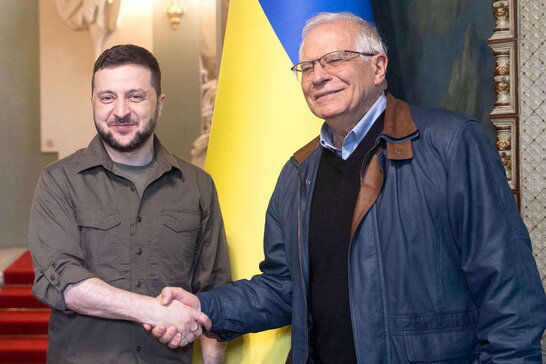 "Зараз не час для виправдань": Боррель закликає країни ЄС приймати рішення щодо постачання зброї Україні якомога швидше