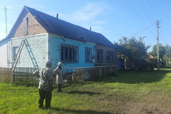 Обстріли Сумщини: під удар потрапили житлові будинки у місті Ворожба