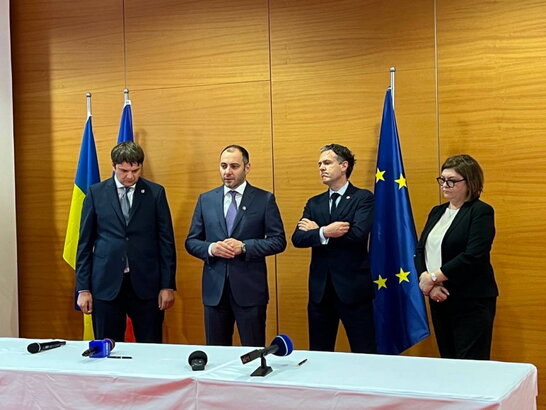Україна підписала "транспортний безвіз" з Євросоюзом