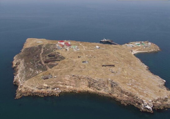 На Зміїному продовжується знищення ворожої техніки