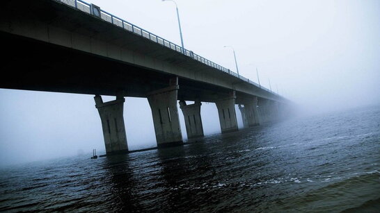 ЗСУ знову вдарили по Антонівському мосту: його не можна ні використовувати, ні зремонтувати