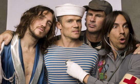 Red Hot Chili Peppers підняли прапор України під час концерту у Маямі