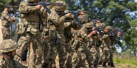 Британія суттєво розширює програму навчання українських військових