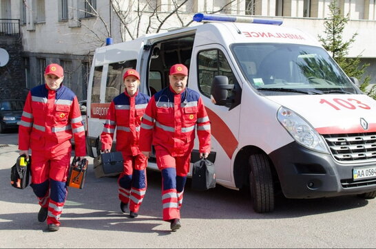 За скільки має приїхати “швидка”: роз’яснення МОЗ