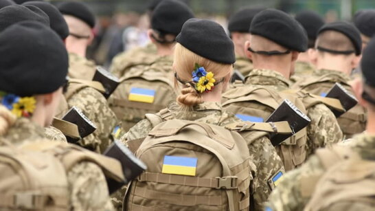 Зеленський скасував осінній призов до армії та відклав демобілізацію