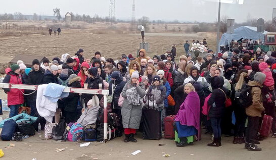 ЄС готується до напливу біженців з України на тлі ударів росії по енергосистемі – FT