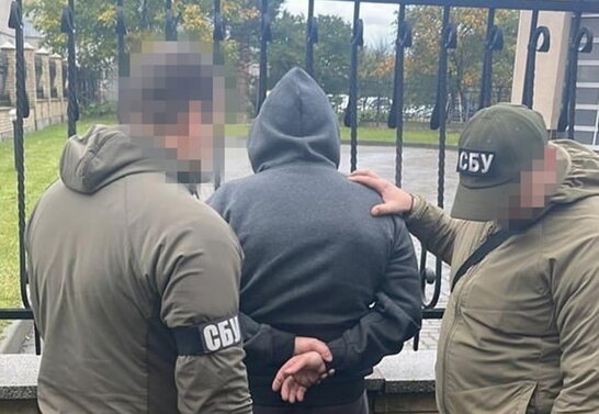 Депутата від ОПЗЖ та банкіра затримали за схеми втечі призовників за кордон - СБУ