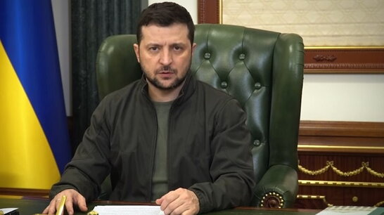 Зеленський попереджає, що ворог може активізуватися на свята