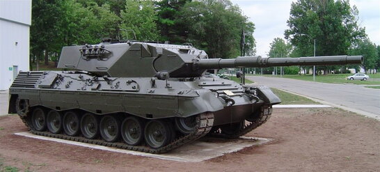 Віцеканцлер Німеччини не виключає поставку Україні танків Leopard