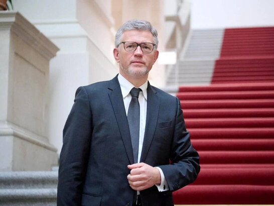 Заступник голови МЗС Мельник: "Для нового контрнаступу Україні потрібно принаймні 300 танків і 500 бойових машин піхоти"