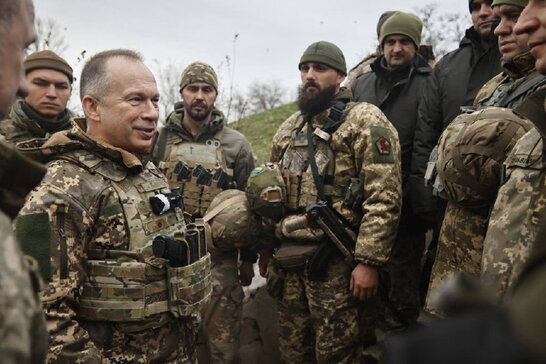 Українські воїни демонструють військові хитрощі, які постійно неприємно дивують росіян - Сирський