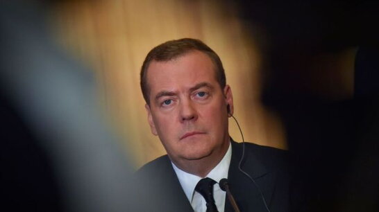 Медведєв почав лякати, що російська армія може піти на Львів