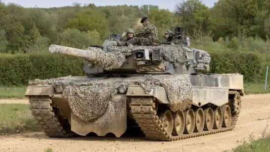 Швейцарія може перепродати 25 танків Leopard Німеччині для відправки в Україну