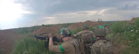 Як ЗСУ знищують ворога під Бахмутом: відео з передової