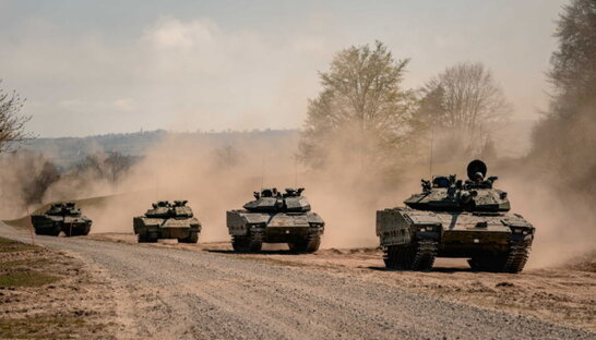 Українські військові завершили навчання на бойових машинах піхоти CV90 у Швеції