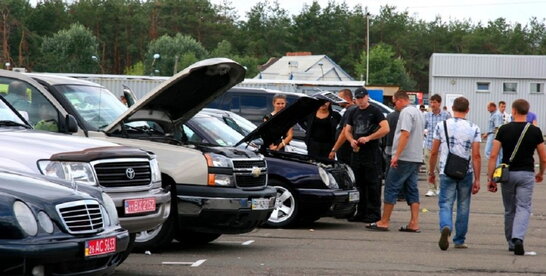 В Україні спростили процедуру перереєстрації вживаних авто