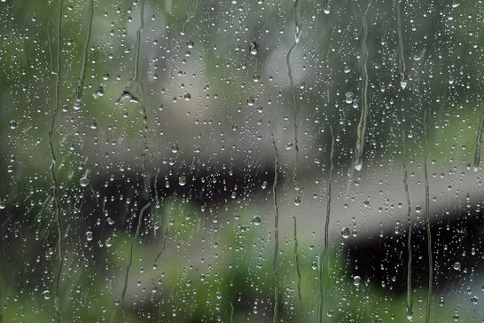 В Україні прогнозують дощі з грозами