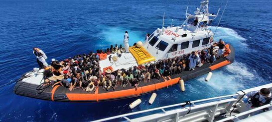 Біля Лампедузи затонуло судно з мігрантами - понад 40 загиблих