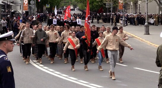 На Запоріжжі російські окупанти відкривають кадетські класи