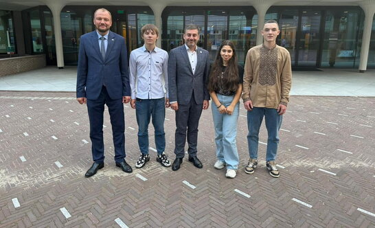 Українські діти прибули в Гаагу розповісти про злочини окупантів