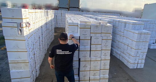 Контейнер з ОАЕ: на Одещині вилучено сигарет вартістю майже 74 млн грн