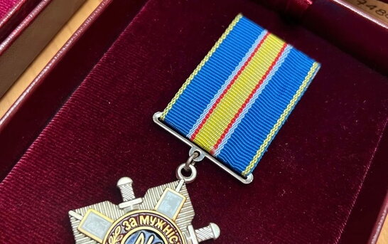Зеленський нагородив 472 військових, 282 з них - посмертно