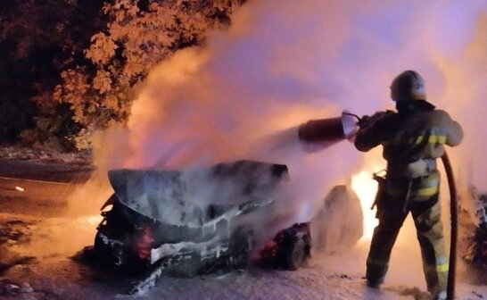 На Миколаївщині через ДТП спалахнули автівки: загинула жінка