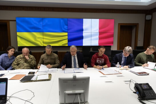 Україна розпочала переговори з Францією щодо двосторонньої угоди про гарантії безпеки