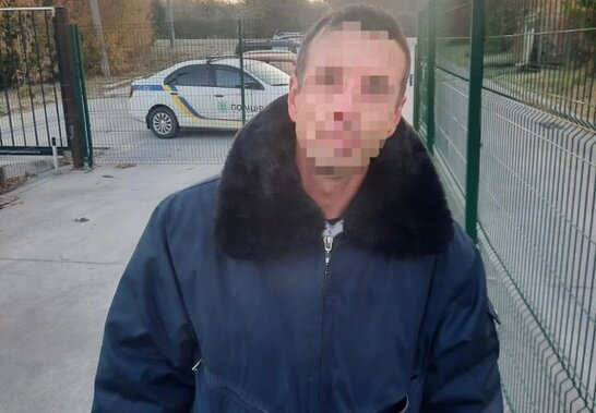 На Вінниччині охоронець завдав ножові поранення напарнику через те, що він спав на роботі