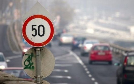У Києві запровадили єдиний швидкісний режим — до 50 км/год