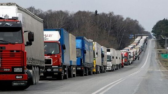 Блокада кордону: Польща закликає Україну скасувати реєстрацію в е-черзі