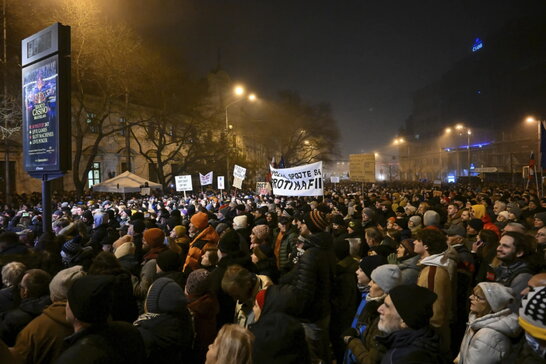 У Словаччині тисячі людей вийшли на мітинг проти уряду Фіцо