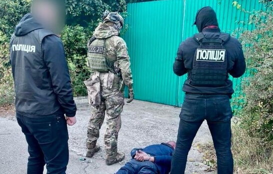 На Одещині поліцейські викрили озброєну банду, яка вчинила напад на підприємця